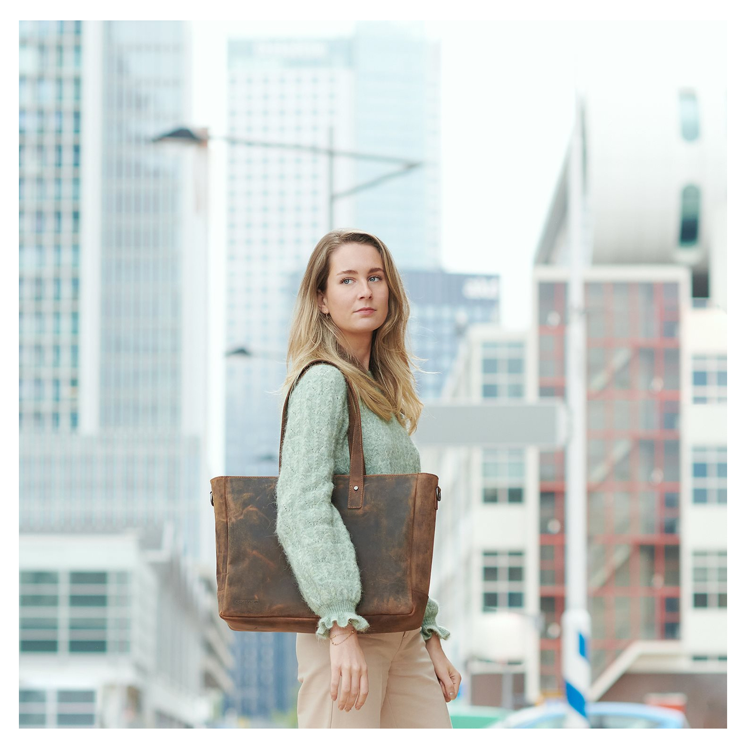 Plevier Retro Hopper Shopper 15.6" bruin