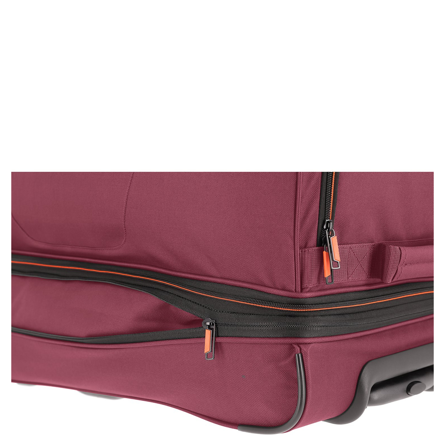Travelite Basics Wheeled Duffle 70 Expandable dark red