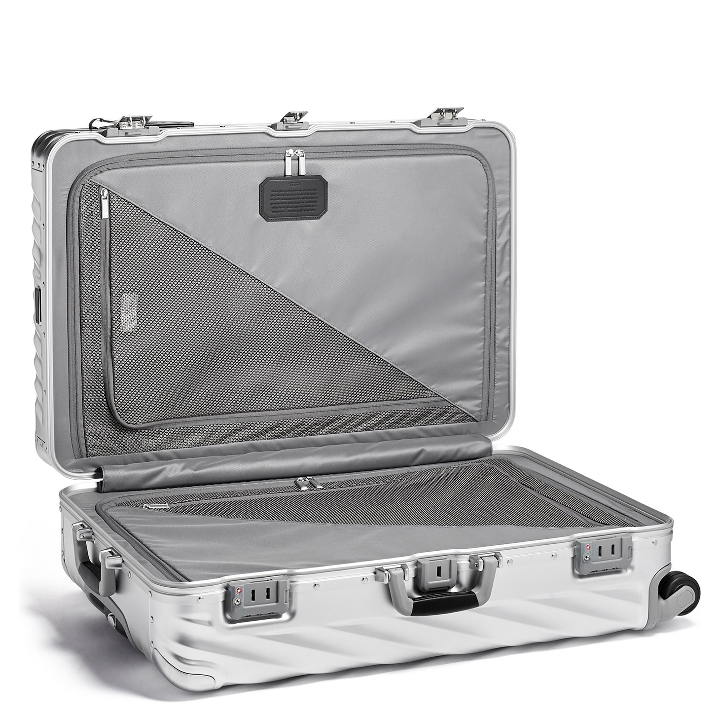 TUMI 19 Degree Aluminium Extended Trip Packing silver