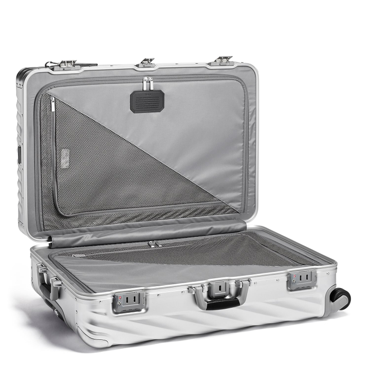 TUMI 19 Degree Aluminium Extended Trip Packing silver