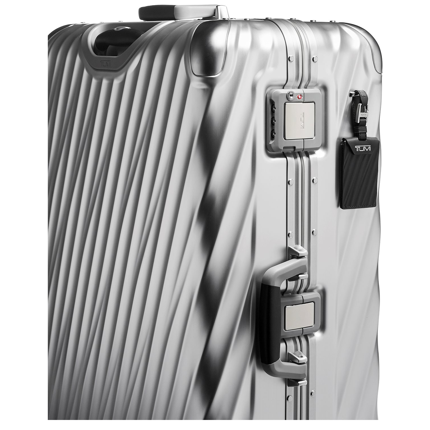 TUMI 19 Degree Aluminium Extended Trip Packing silver
