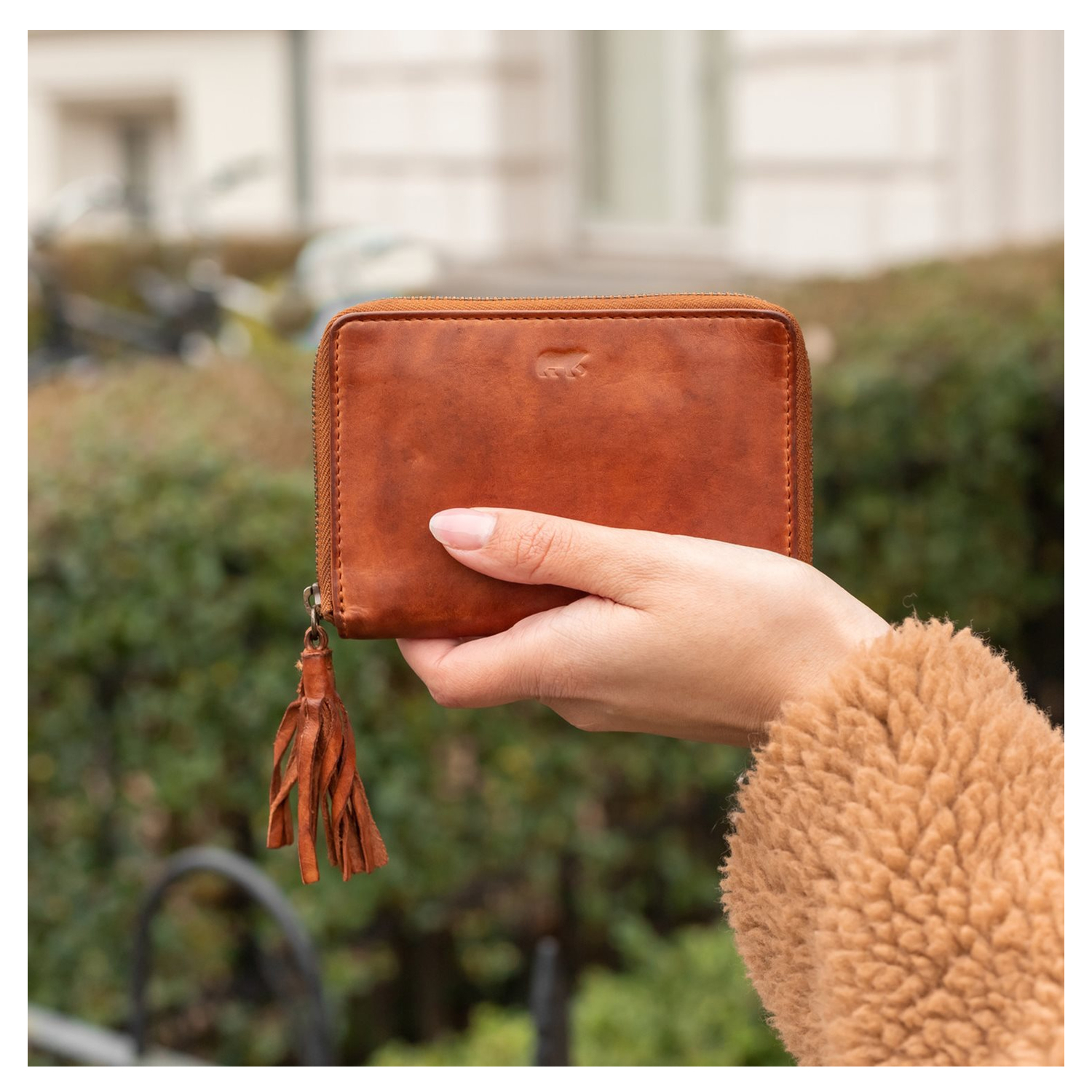 cl18367-cognac_2
