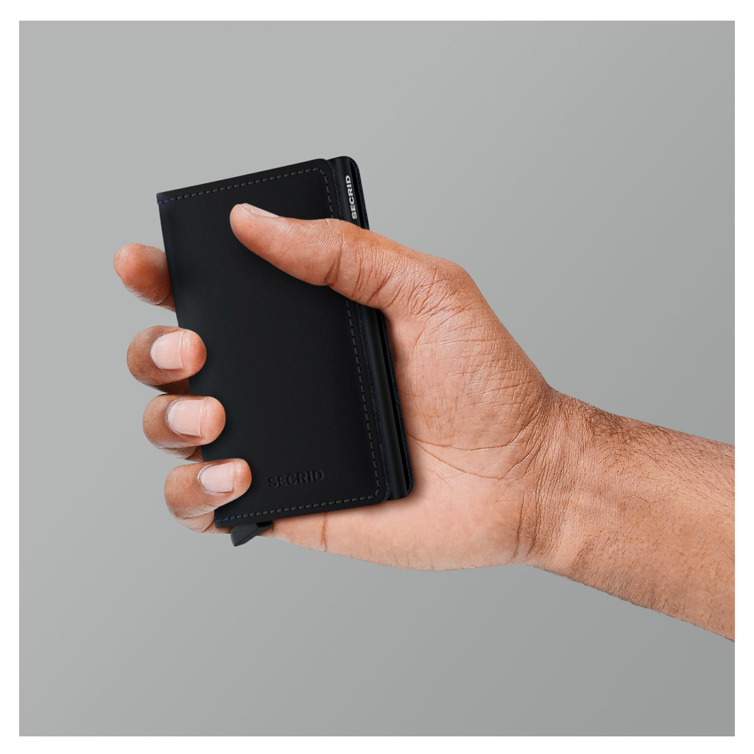 sm-black_2