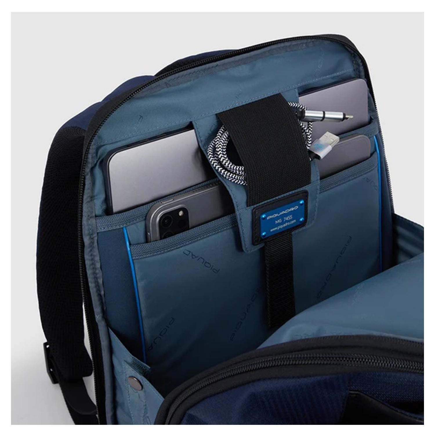 ca6239w129bm-blu_4