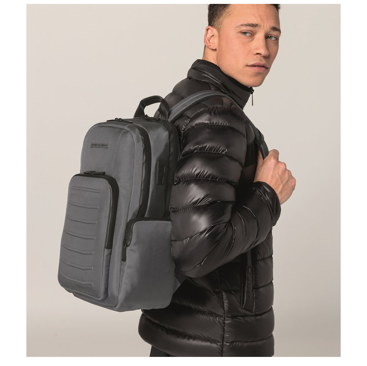 porsche-design-roadster-pro-backpack-m1-anthracite
