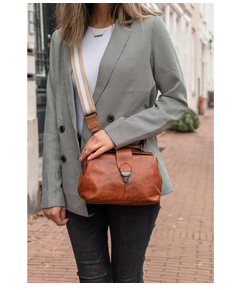 cl-42523-cognac_2
